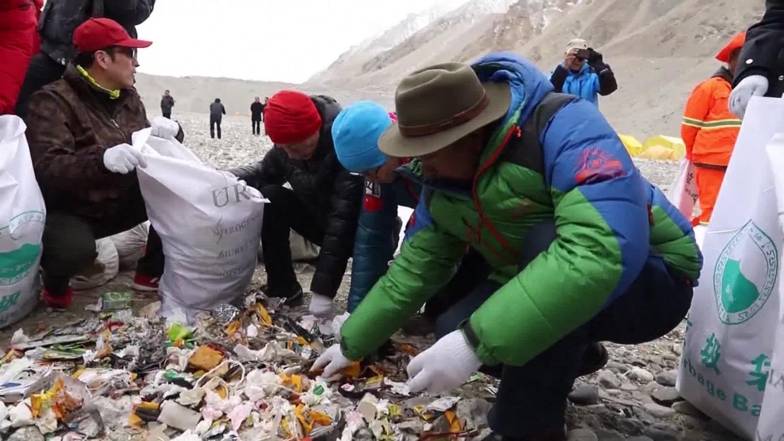 cierre del Everest