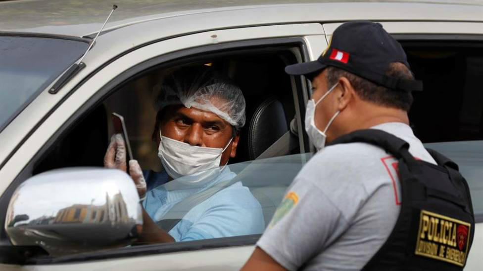 La OMS avisa de que las mascarillas de algodón pueden ser una fuente potencial de infección